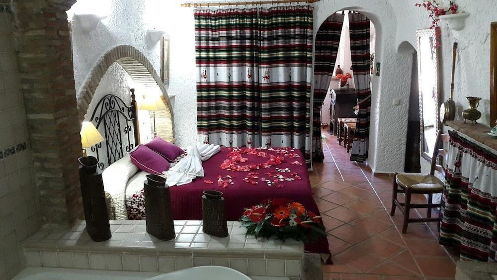Cuevas Pedro Antonio De Alarcon Apartment Guadix Bagian luar foto