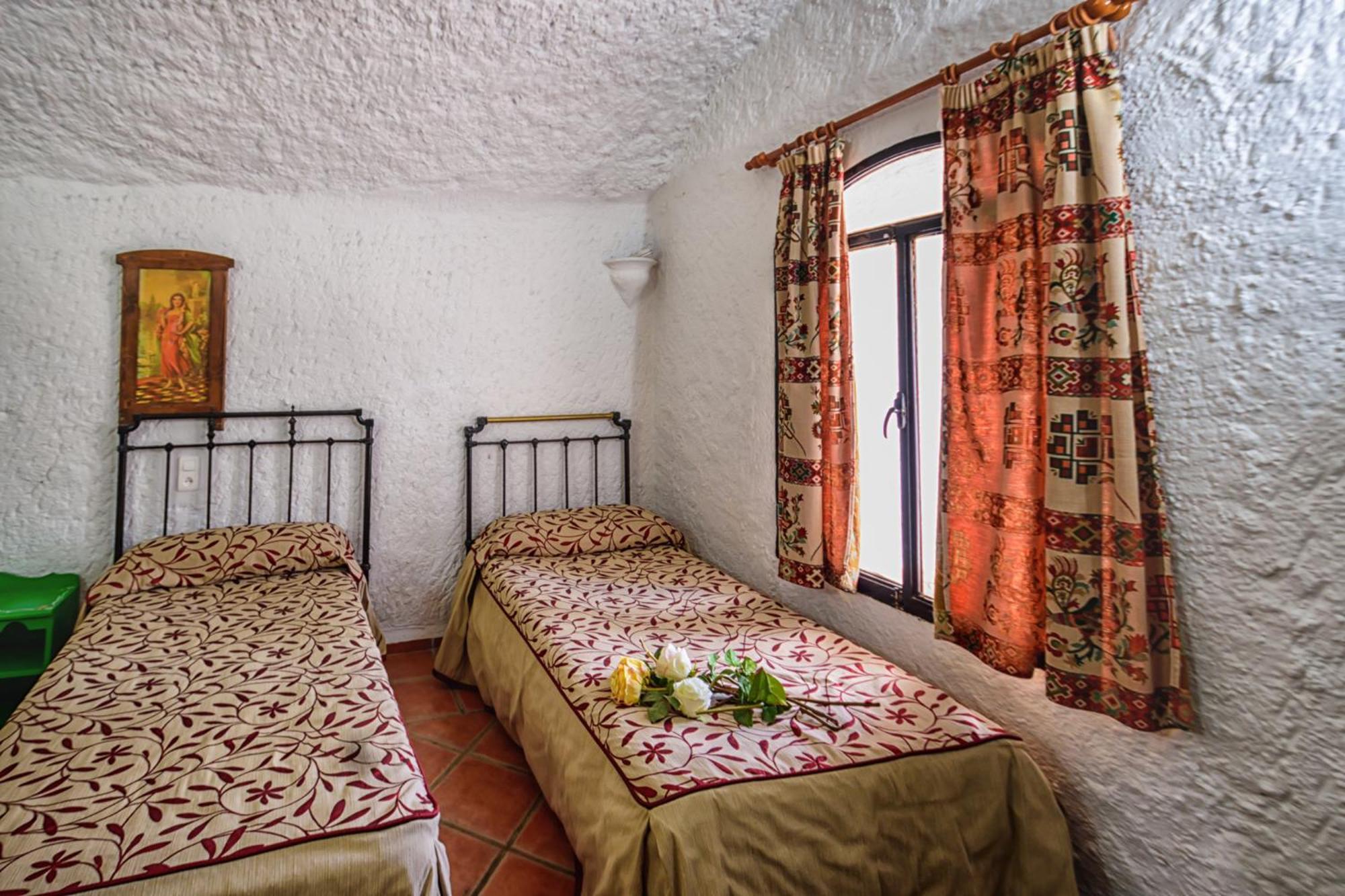 Cuevas Pedro Antonio De Alarcon Apartment Guadix Bagian luar foto