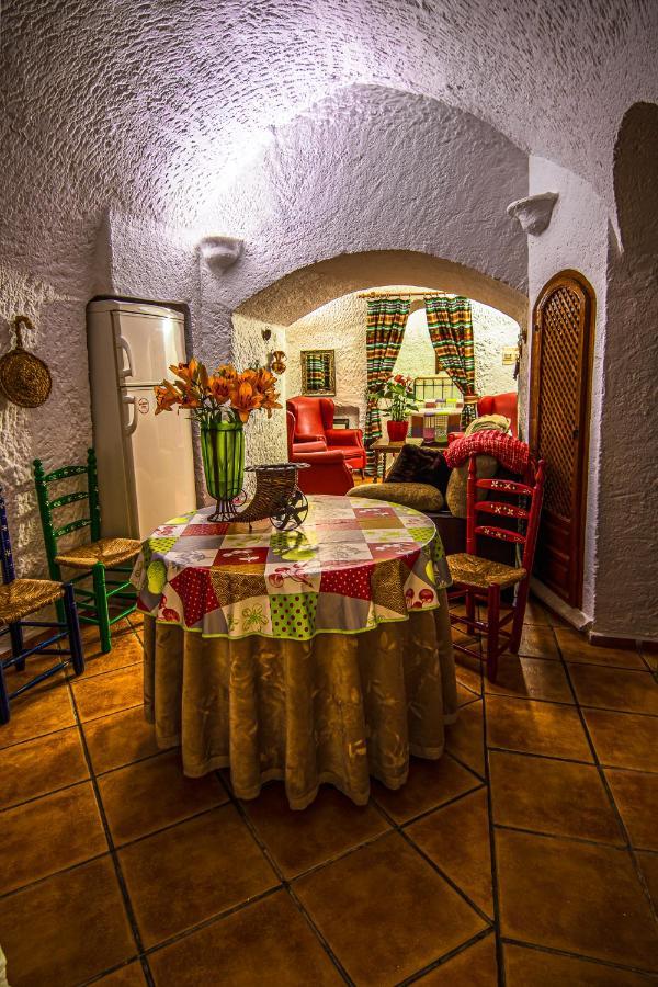 Cuevas Pedro Antonio De Alarcon Apartment Guadix Bagian luar foto